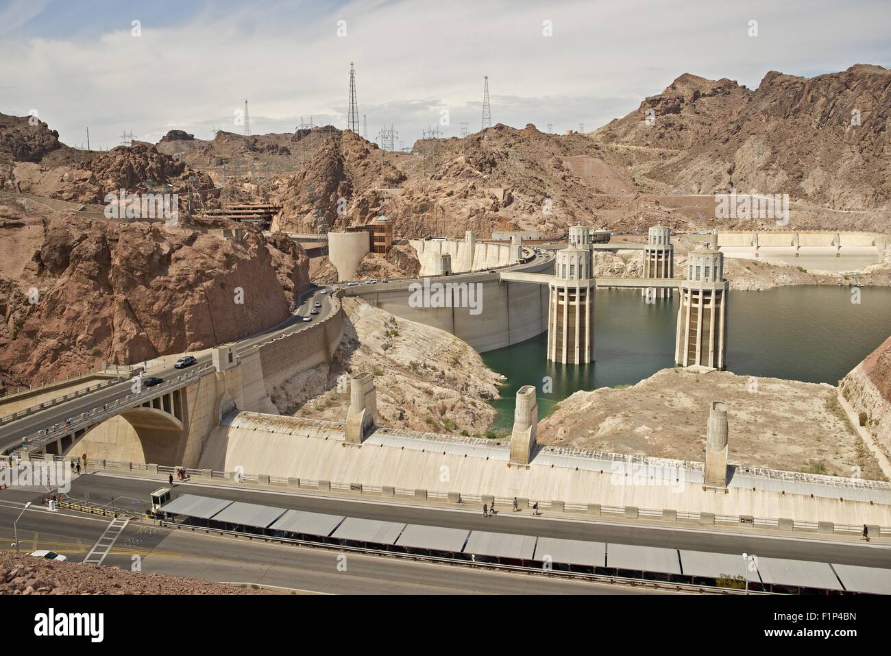 Hoover-Damm - früher bekannt als Boulder Dam, ist eine konkrete Bogen-Staumauer im Black Canyon des Colorado River. Hoover-D Stockfoto
