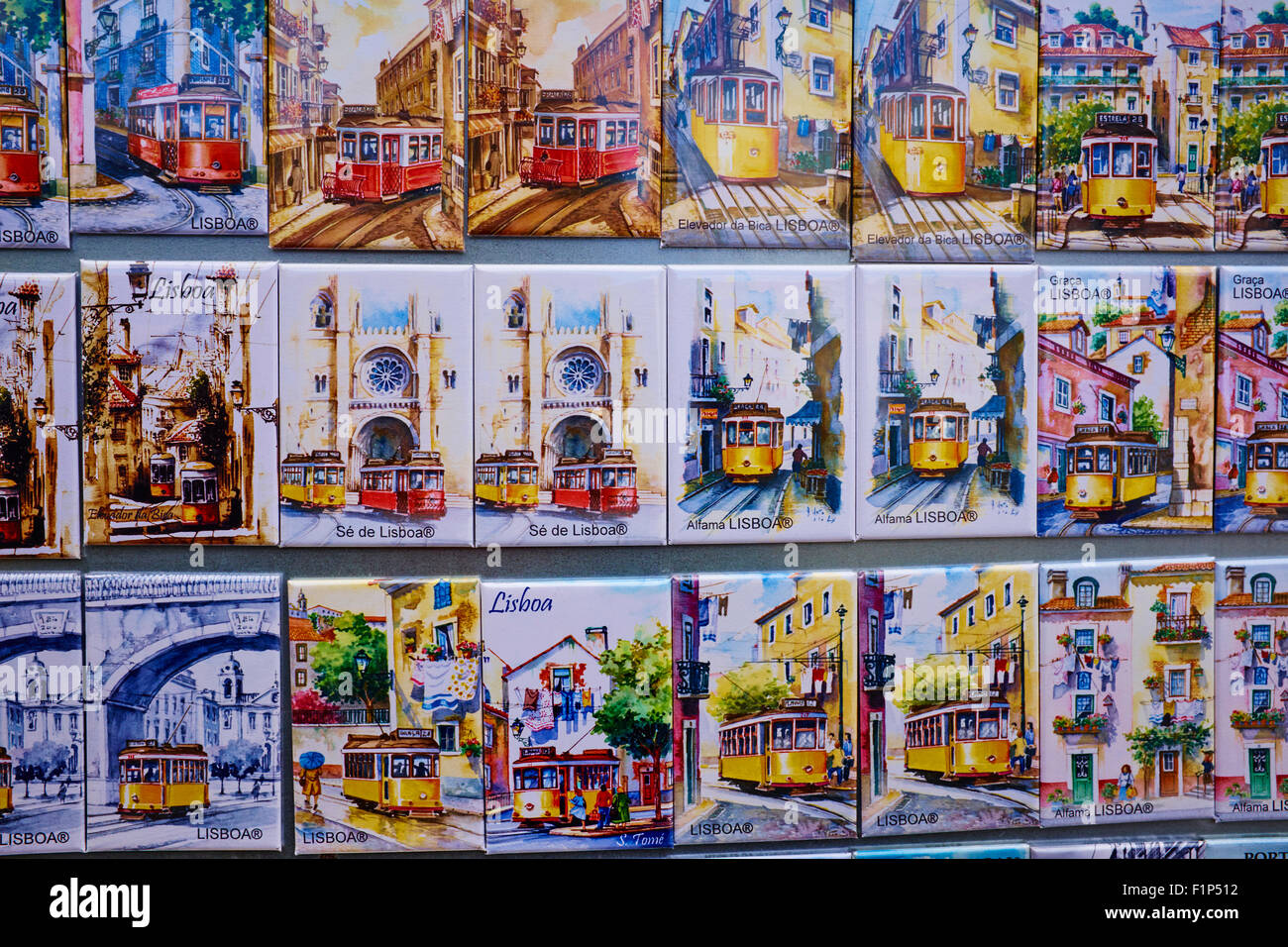 Portugal, Lissabon, Souvenir-Shop, magnet Stockfoto