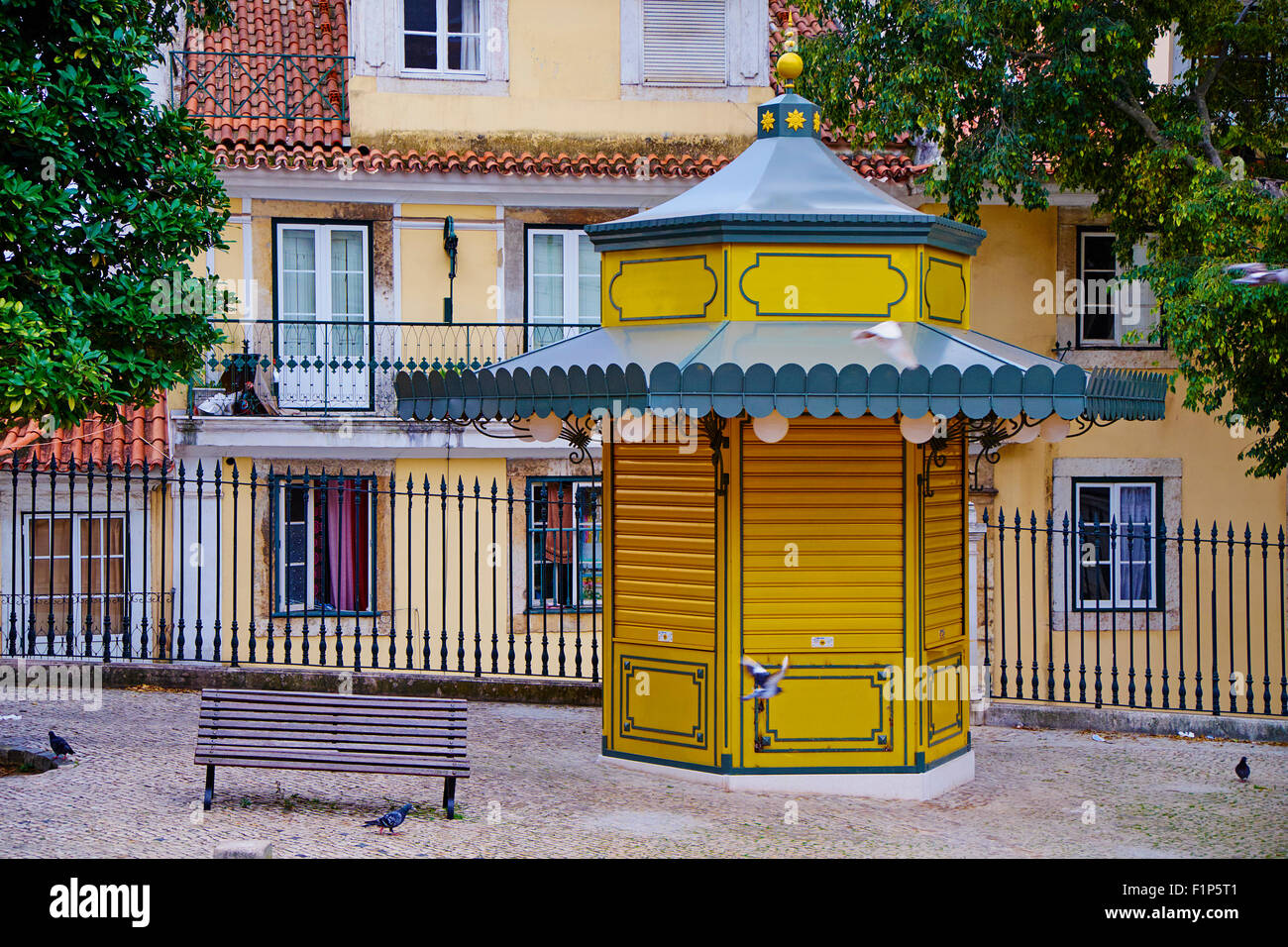 Portugal, Lissabon-Kiosk im Stadtteil Alfama Stockfoto