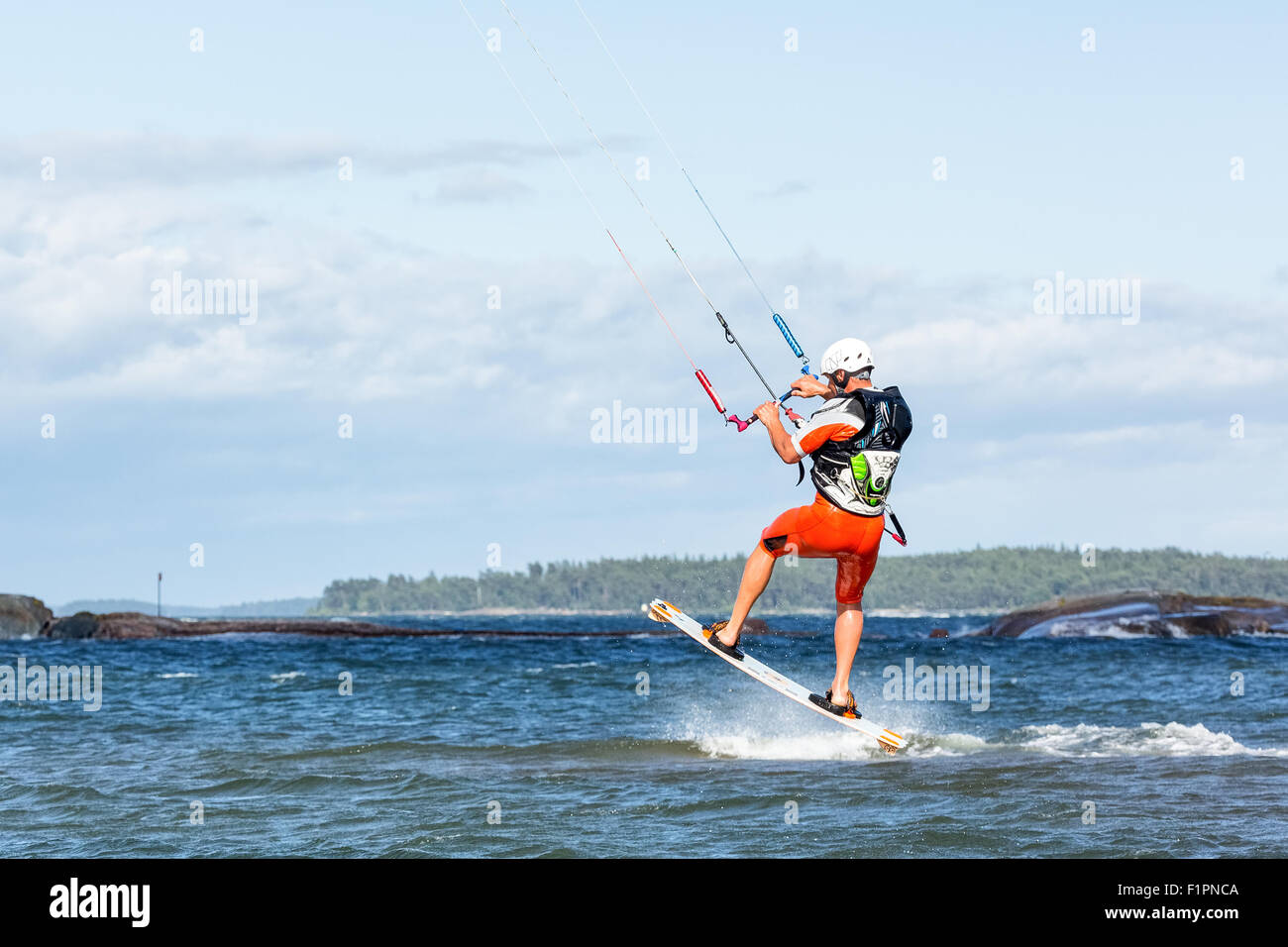 Kite-Surfen auf Hattusaari Insel, Helsinki, Finnland, Europa, EU Stockfoto