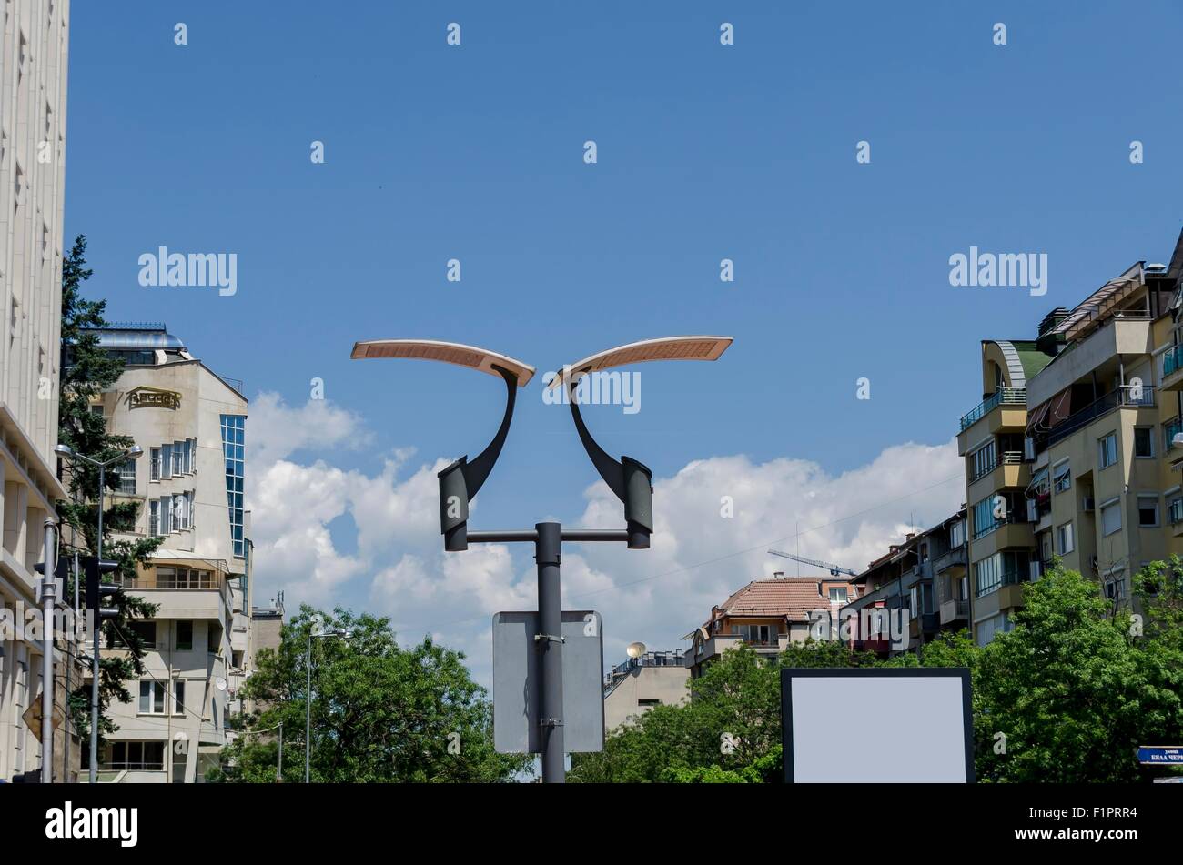 Leuchte mit Solarbatterie in Park, Sofia Bulgaria Stockfoto