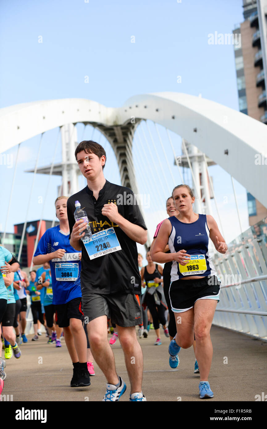 Salford Stadt, UK. 6. September 2015. 6. Sep 2015 Salford Stadt 10 K Rennen Credit: AH288/Alamy Live-Nachrichten Stockfoto