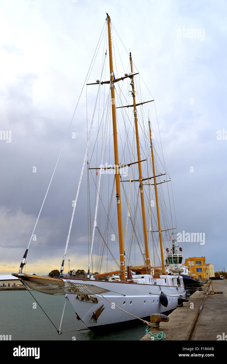 3 Masten Yacht ankern "Fleurtje" in Puerto de Burriana-Spanien Stockfoto