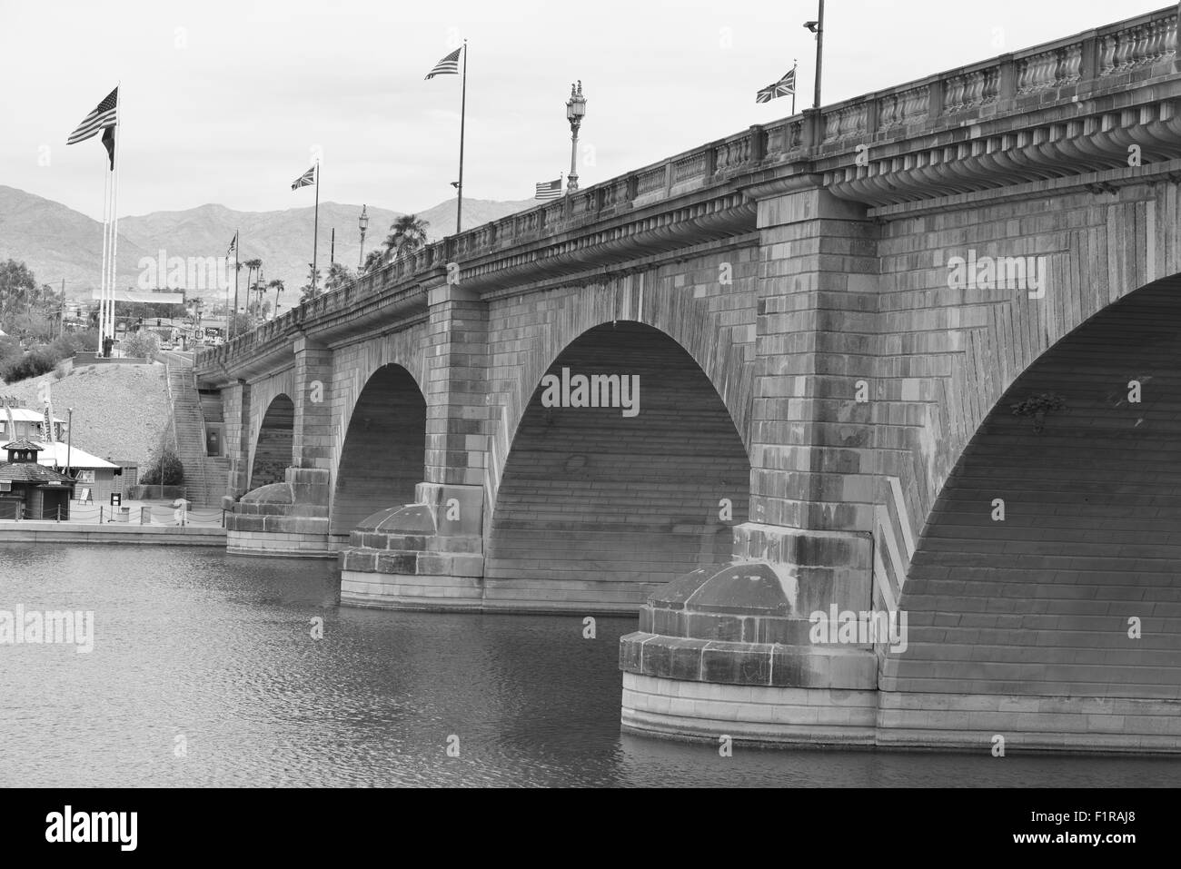 London Bridge in Lake Havasu in Arizona im Spätsommer Stockfoto