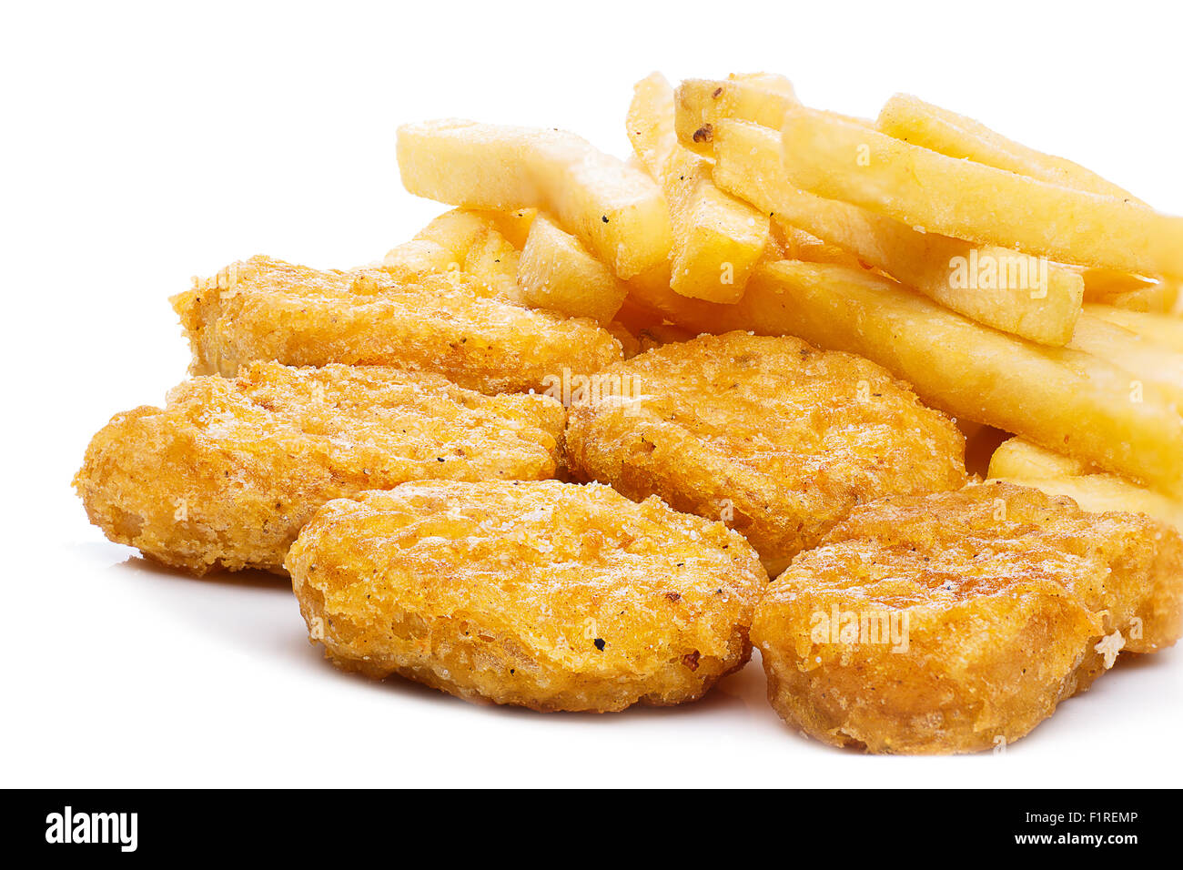 Fast-Food. Pommes mit Nuggets. Ungesundes Essen Stockfoto