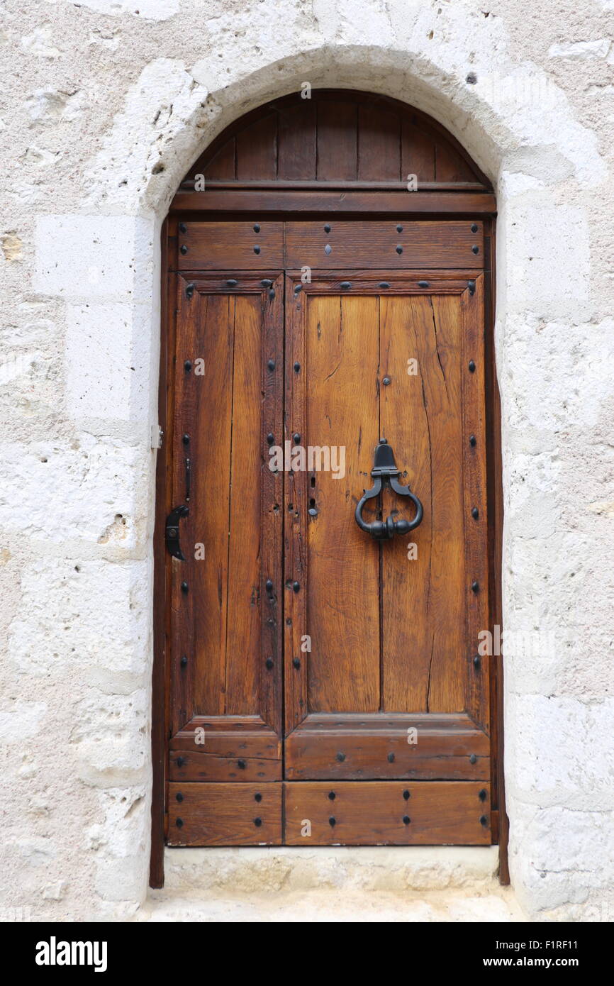 Alte Tür in Provins Stockfoto