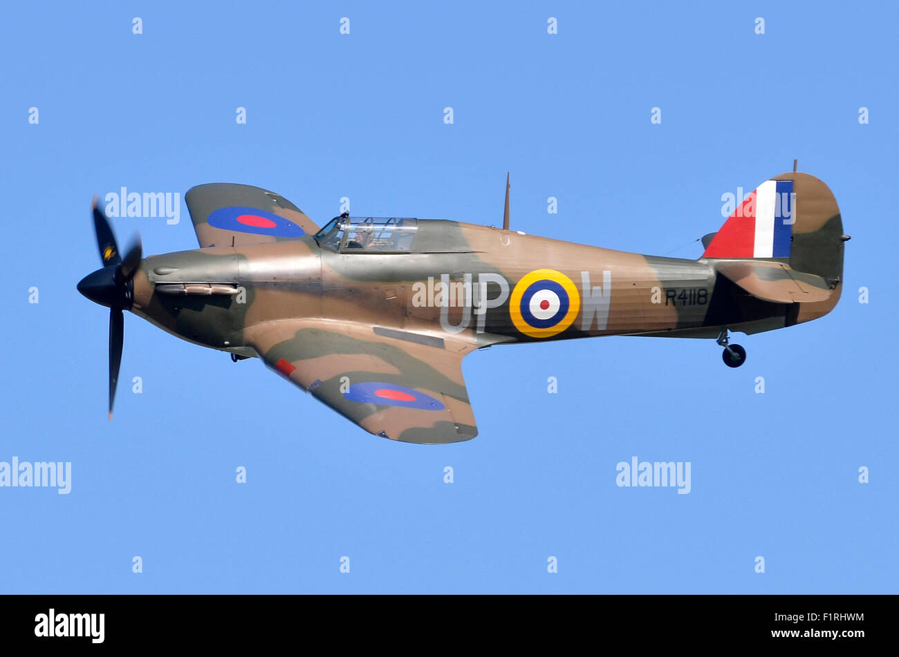 Hawker Hurricane Ich plane in RAF die Schlacht um England 1940 Farben eine niedrige Flypast an Cosby Sieg zeigen, Leicestershire, UK, 2015. Credit: Antony Nessel/Alamy leben Nachrichten Stockfoto
