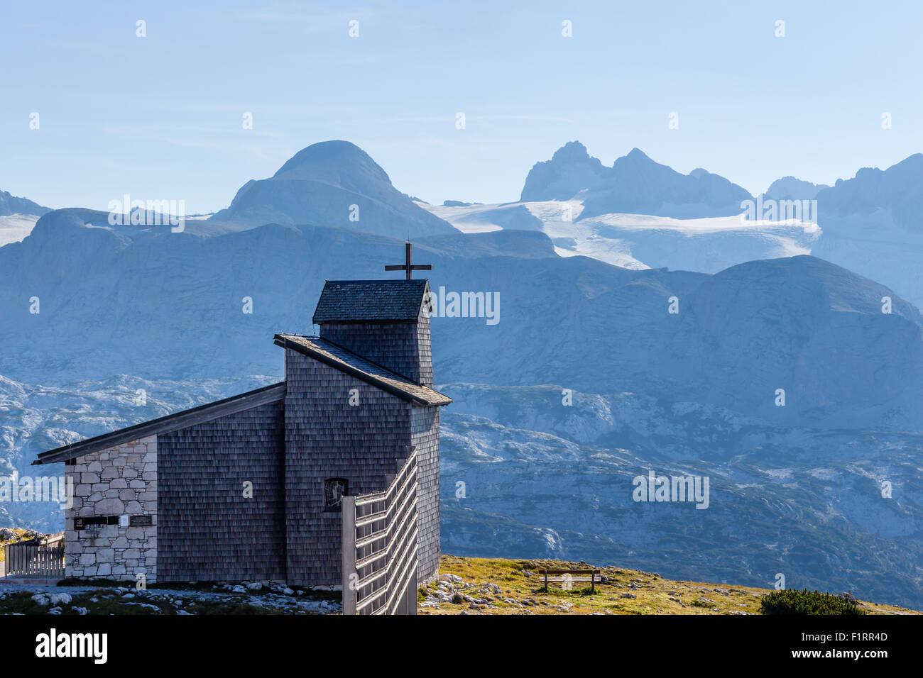 Kapelle am Dachstein auf dem Weg zur Aussichtsplattform "Five Fingers" Stockfoto