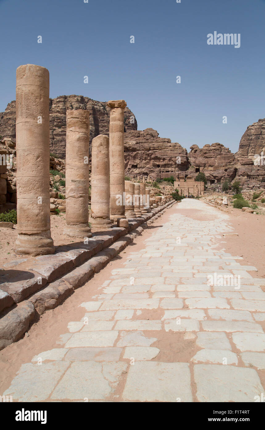 Die Colonnaded Straße, aus etwa 106 n. Chr., Petra, UNESCO World Heritage Site, Jordanien, Naher Osten Stockfoto