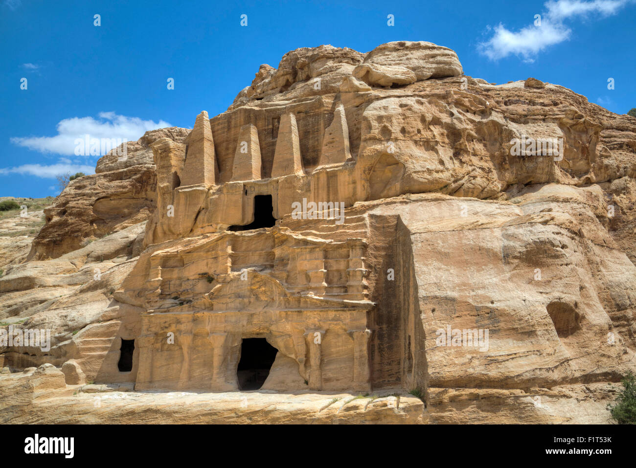 Obelisk Grab (Oberwagen), Bab als Sig Triclinium (Unterbau), Petra, UNESCO-Weltkulturerbe, Jordanien, Naher Osten Stockfoto