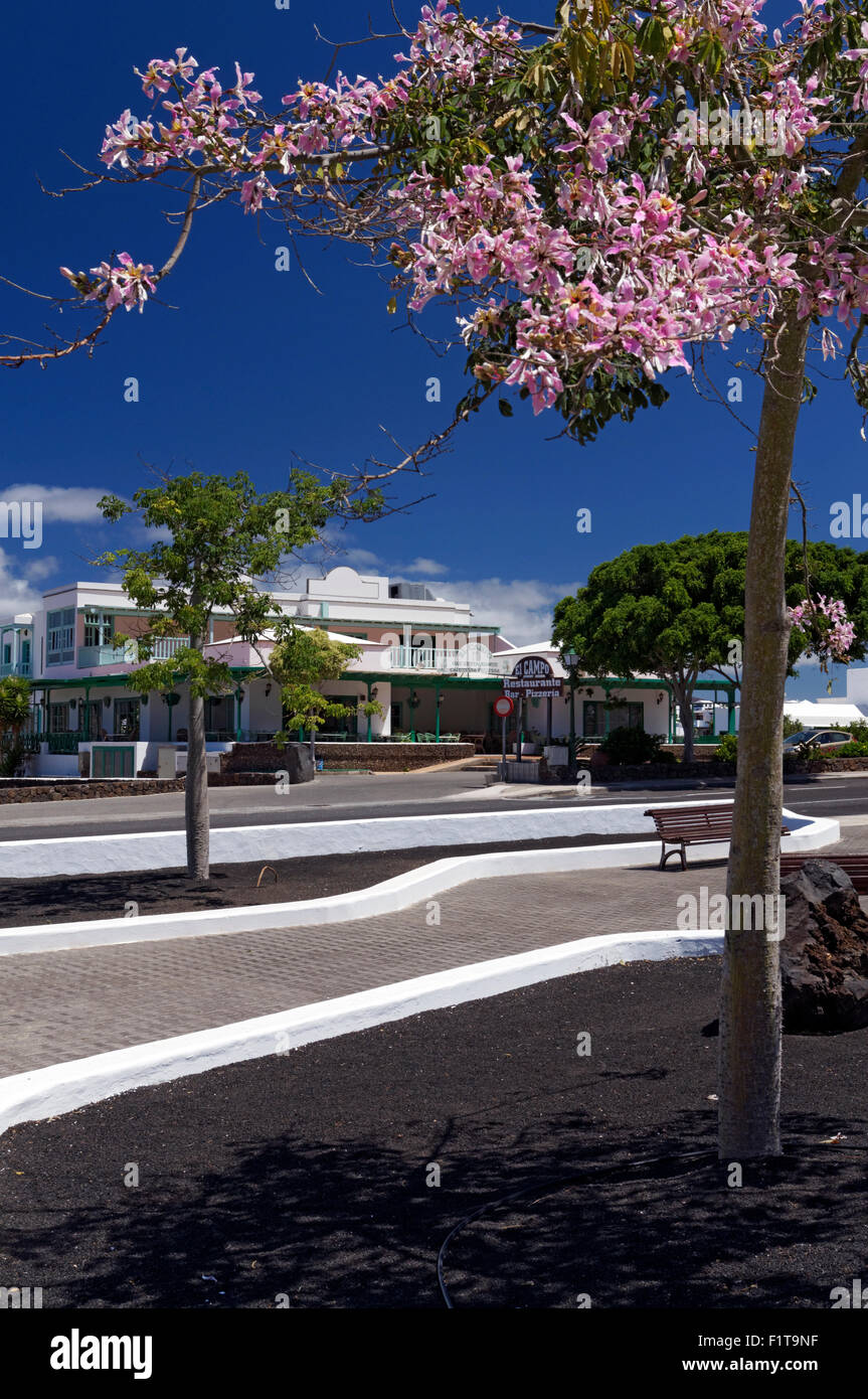 Das hübsche Dorf Yaiza, Lanzarote, Kanarische Inseln, Spanien. Stockfoto