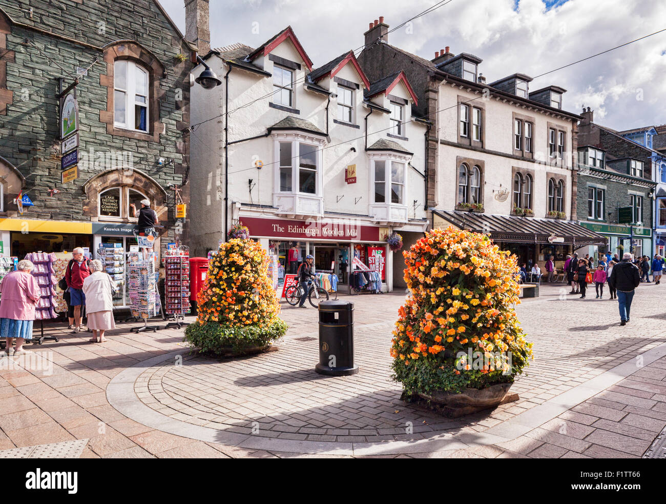 Fußgängerzone im Zentrum von Keswick in Cumbria, UK. Stockfoto