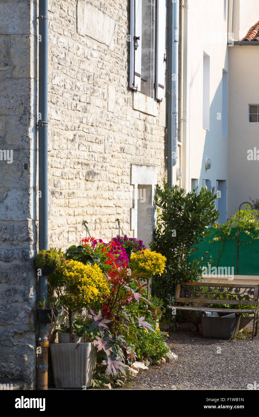 Lokalen Haus am Rouillac, Charente Maritime, Süd-west Frankreich Stockfoto