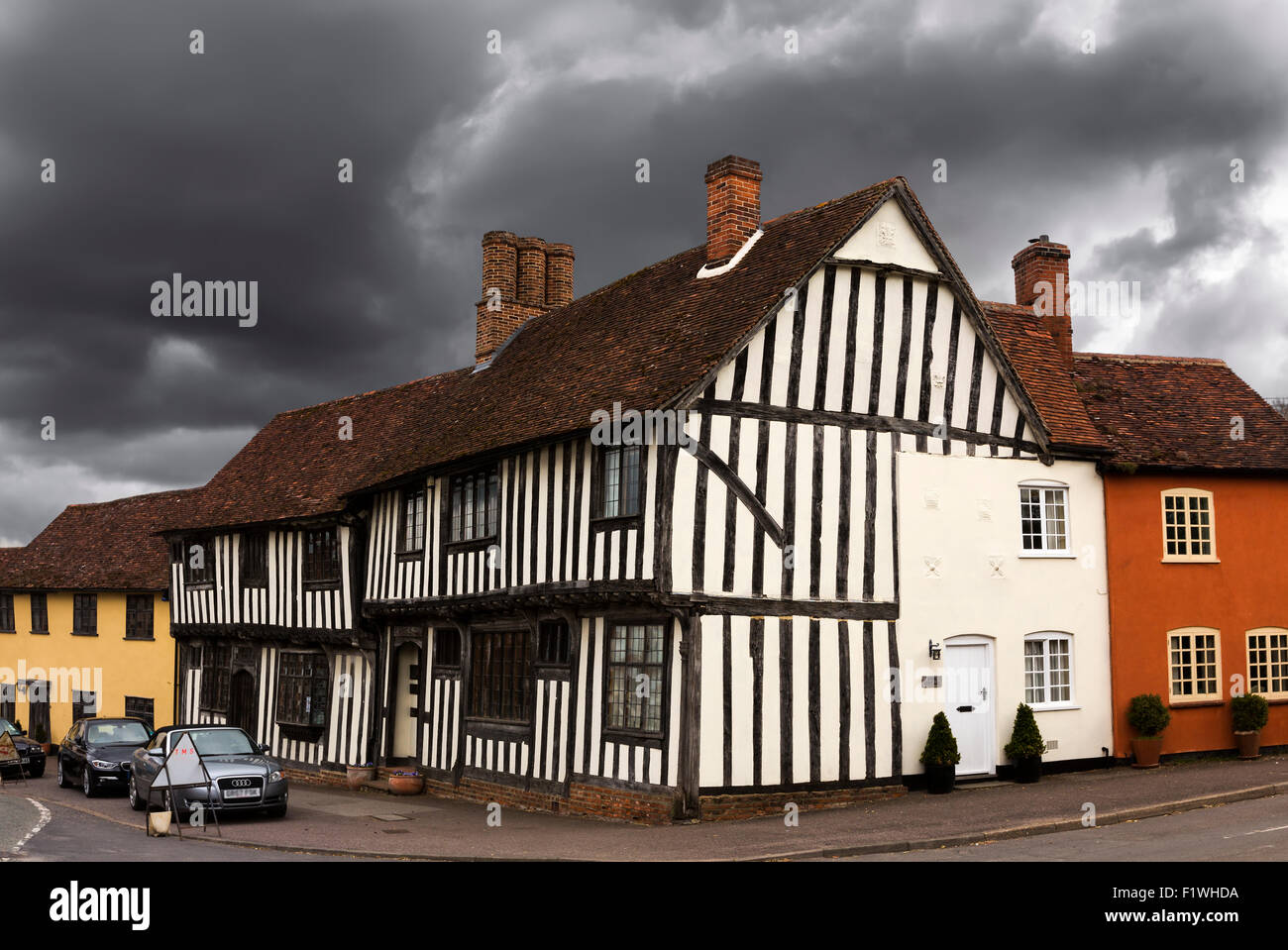 Lavenham, ein Dorf und Zivilgemeinde in Suffolk, England bekannt für seine 15. Jahrhundert Kirche, Fachwerkhaus mittelalterliche Häuser. Stockfoto