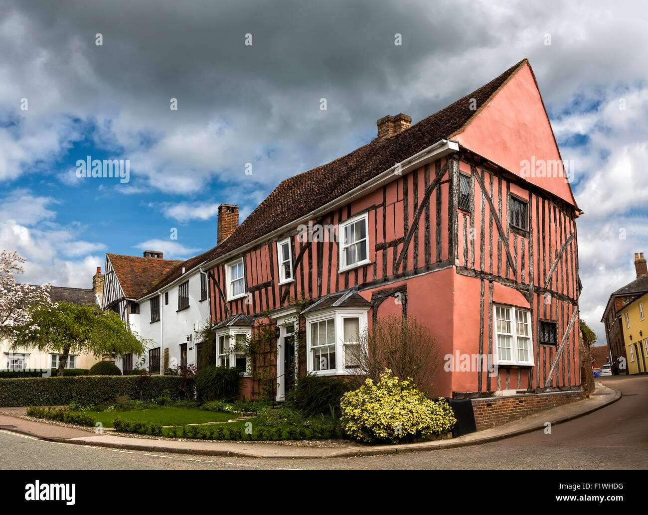 Lavenham, ein Dorf und Zivilgemeinde in Suffolk, England bekannt für seine 15. Jahrhundert Kirche, Fachwerkhaus mittelalterliche Häuser. Stockfoto