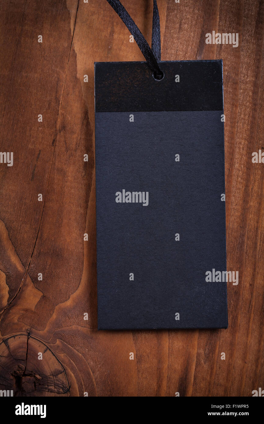 neue Blanc Label Preisschild auf Holzbrett Stockfoto