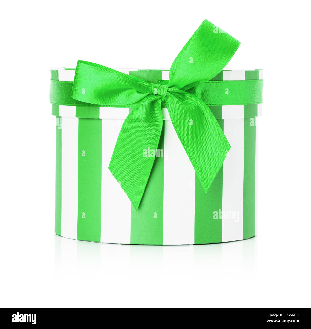 grüne Runde Geschenk-Box auf dem weißen Hintergrund isoliert. Stockfoto