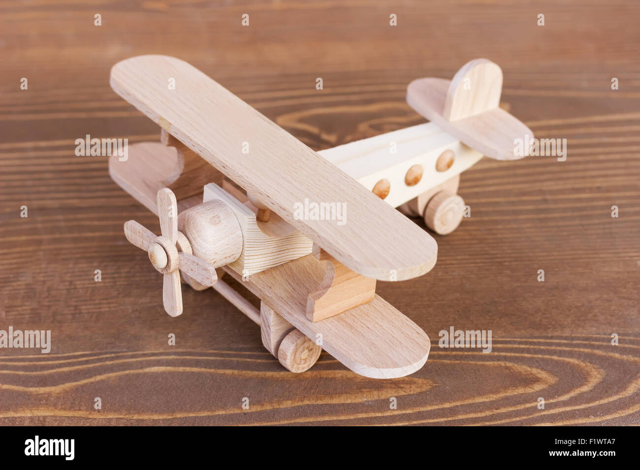 Holzmodell des Flugzeugs. Stockfoto