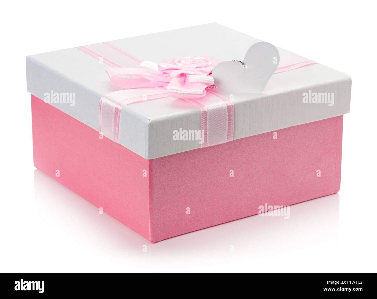 Rosa Geschenk-Box auf dem weißen Hintergrund isoliert. Stockfoto
