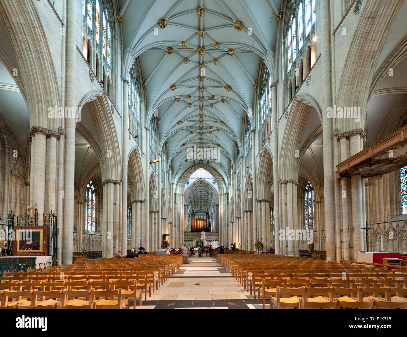 Das Kirchenschiff des York Minster, City of York, Yorkshire, England, Vereinigtes Königreich Stockfoto