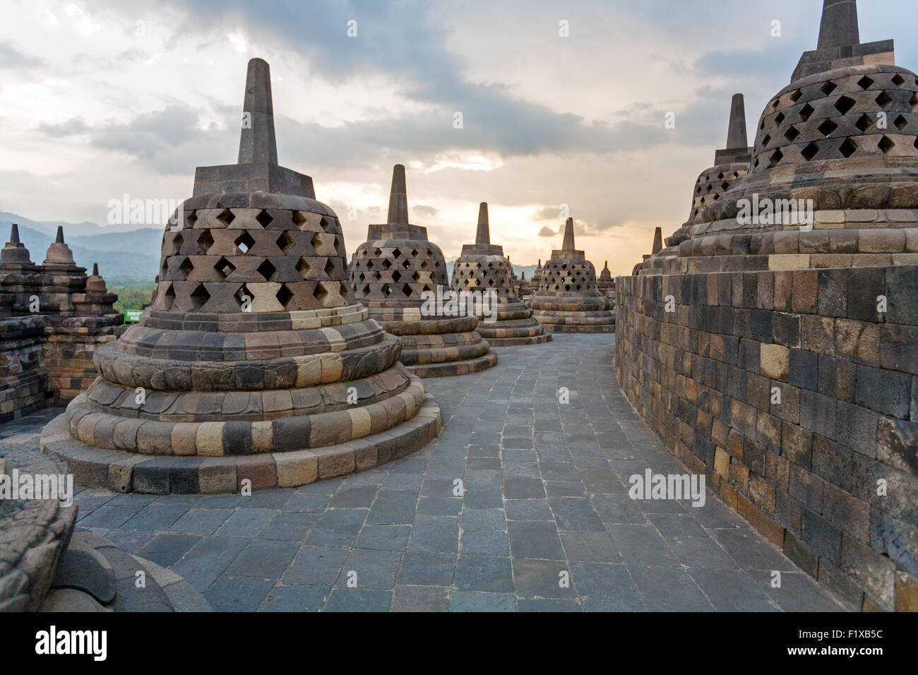 Borobudur buddhistischen Tempel mit Stone Carving, Magelang, Java, Indonesien Stockfoto