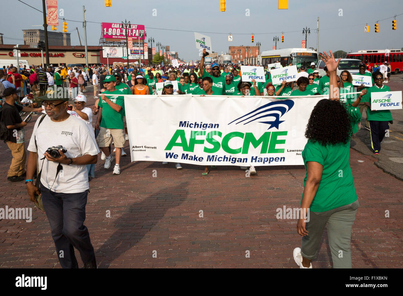 Detroit, Michigan - Mitglieder der American Federation of State, Grafschaft und städtische Angestellte in der Labor Day Parade. Stockfoto
