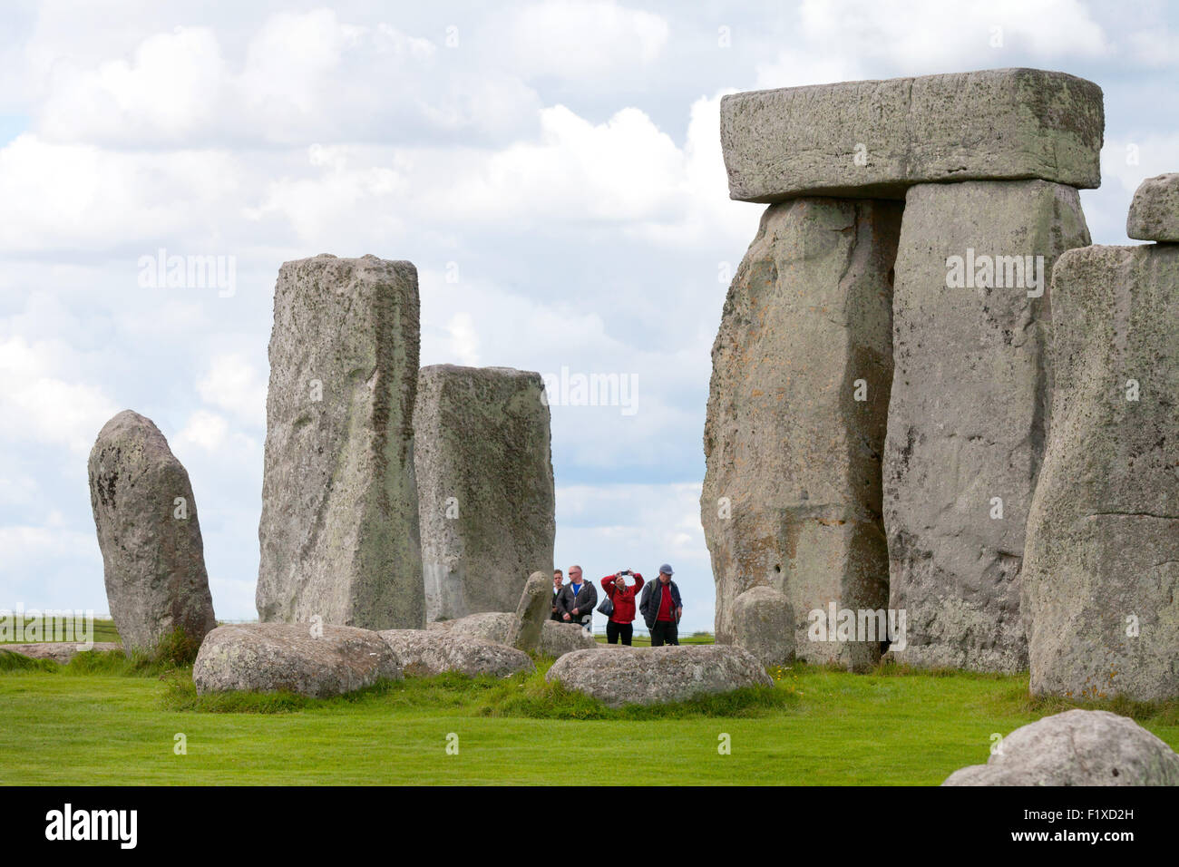 nehmen ein Foto, Stonehenge UNESCO Welterbe-Aufstellungsort, Wiltshire, England UK Stockfoto