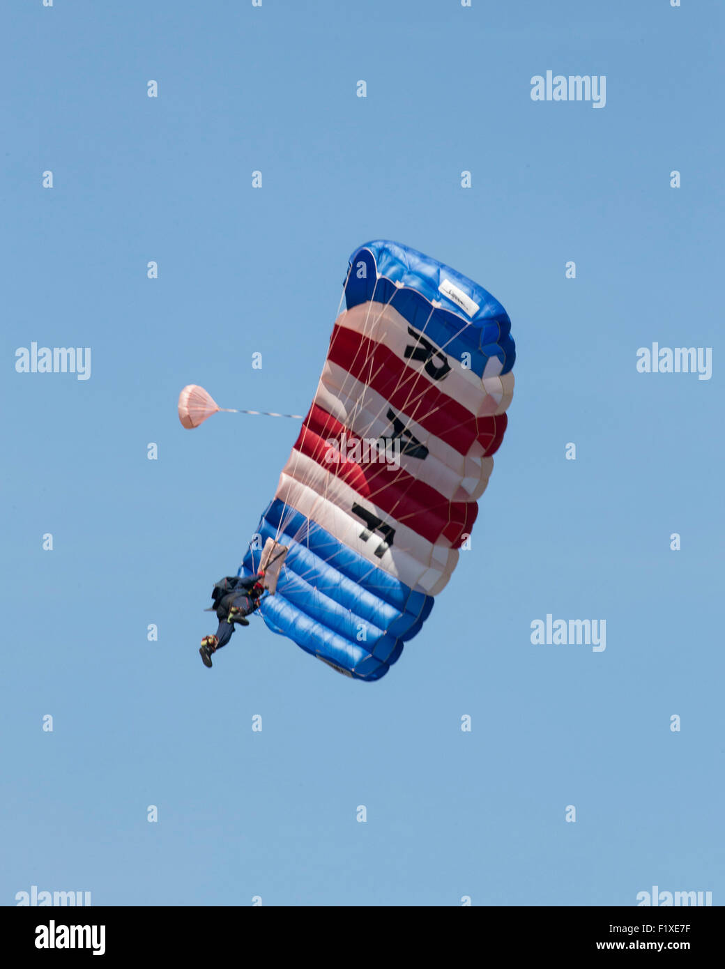 Die Royal Air Force Falcons Fallschirm Display Team auf der Airshow 2015 Shoreham Stockfoto