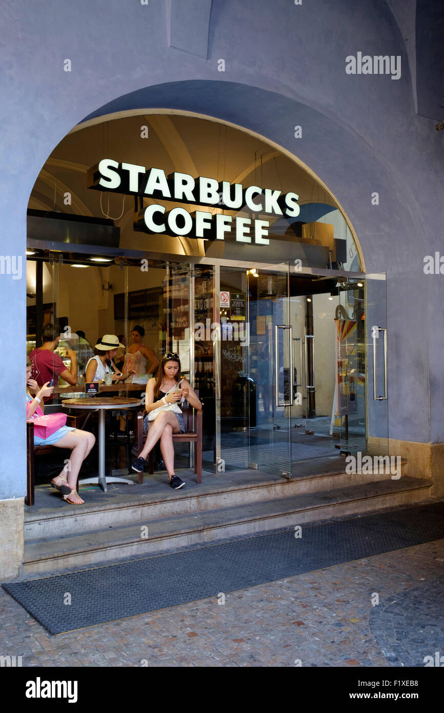 Starbucks Coffee-Shop in Prag, Tschechische Republik, Europa Stockfoto