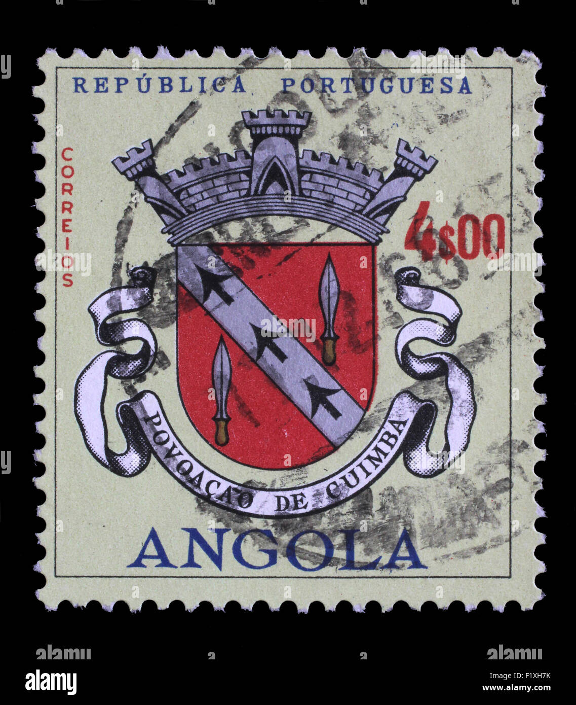 Stempel, gedruckt in der Angola zeigt angolanischen Wappen, Povoacao de Cuimba, ca. 1963. Stockfoto