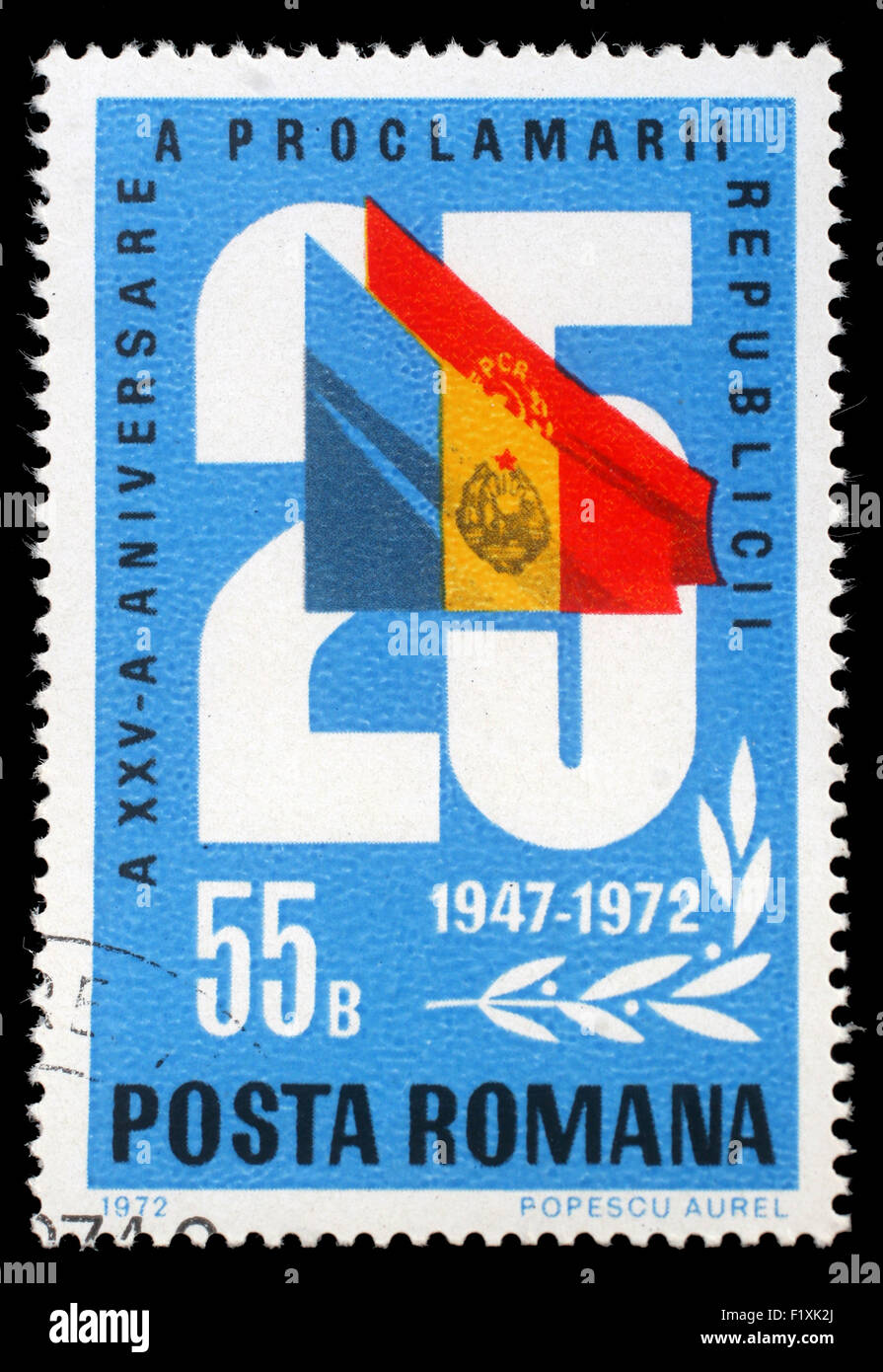Stempel von Rumänien, gedruckt zeigt 25 und Fahnen, 25 Jahrestag der Republik Ausgabe, ca. 1972 Stockfoto