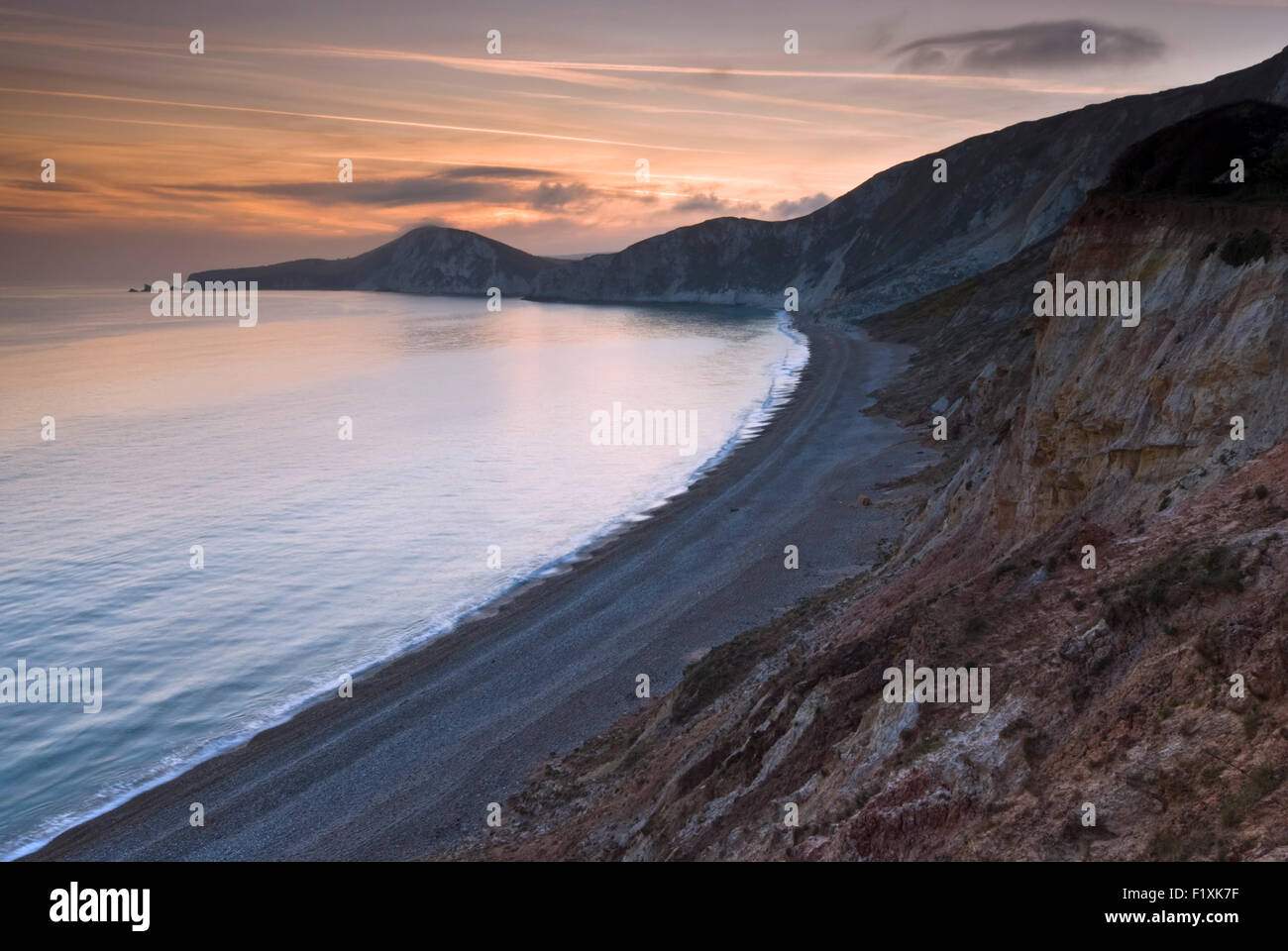 Ansicht der Worbarrow-Bucht im Bereich Lulworth Armee auf Dorset Jurassic Coast, England, UK Stockfoto