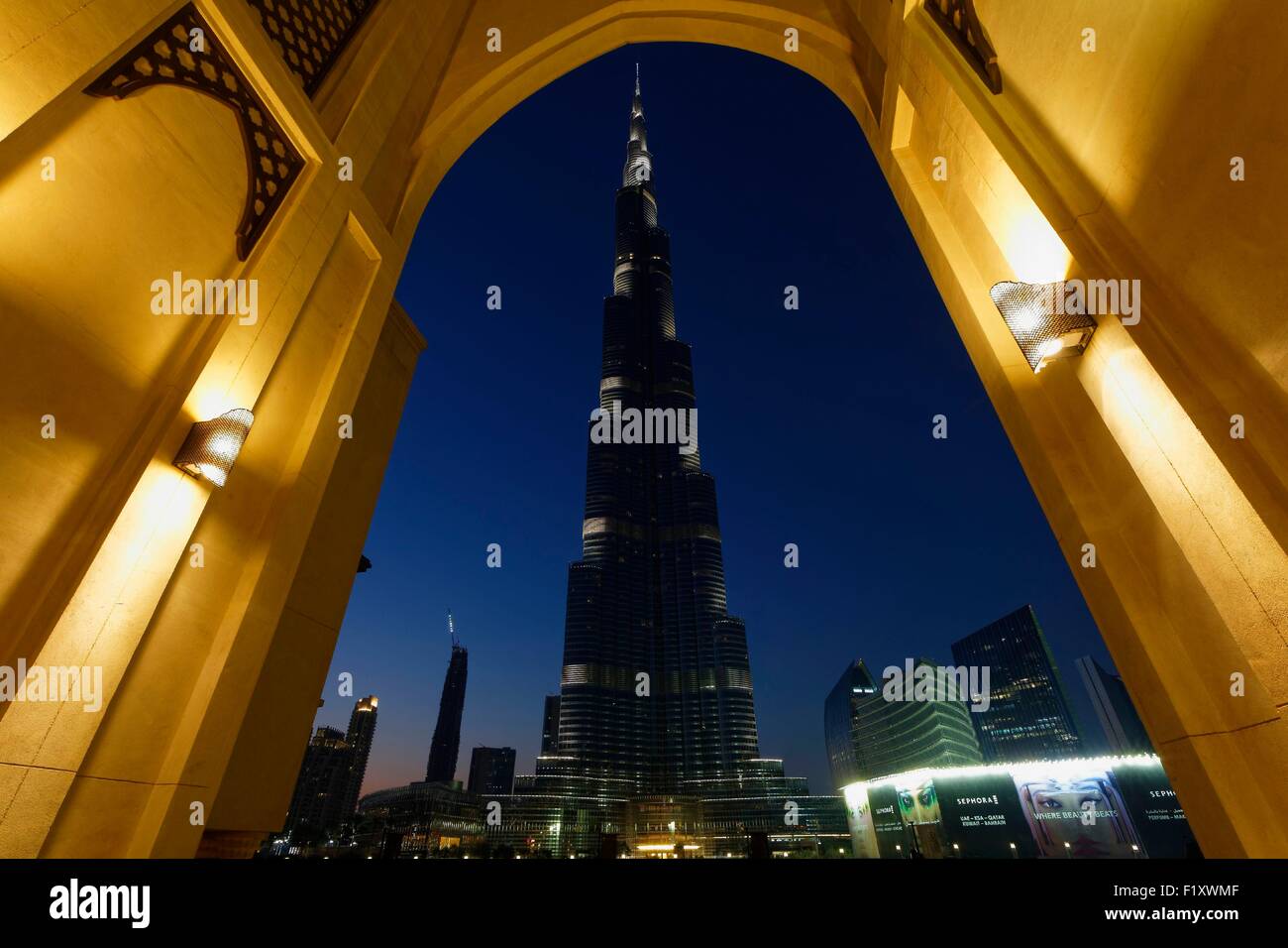 Vereinigte Arabische Emirate, Dubai, Downtown Dubai, Burj Khalifa, das höchste Gebäude der Welt (828 m) Stockfoto