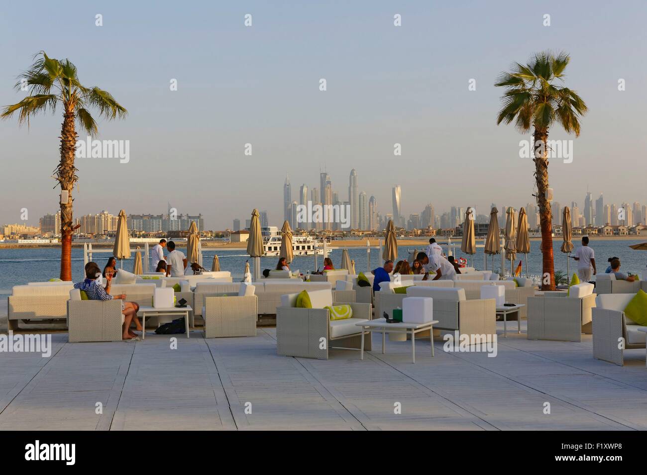 Vereinigte Arabische Emirate, Dubai, Palm Jumeirah, Atlantis the Palm, Nasimi Beach bar Stockfoto