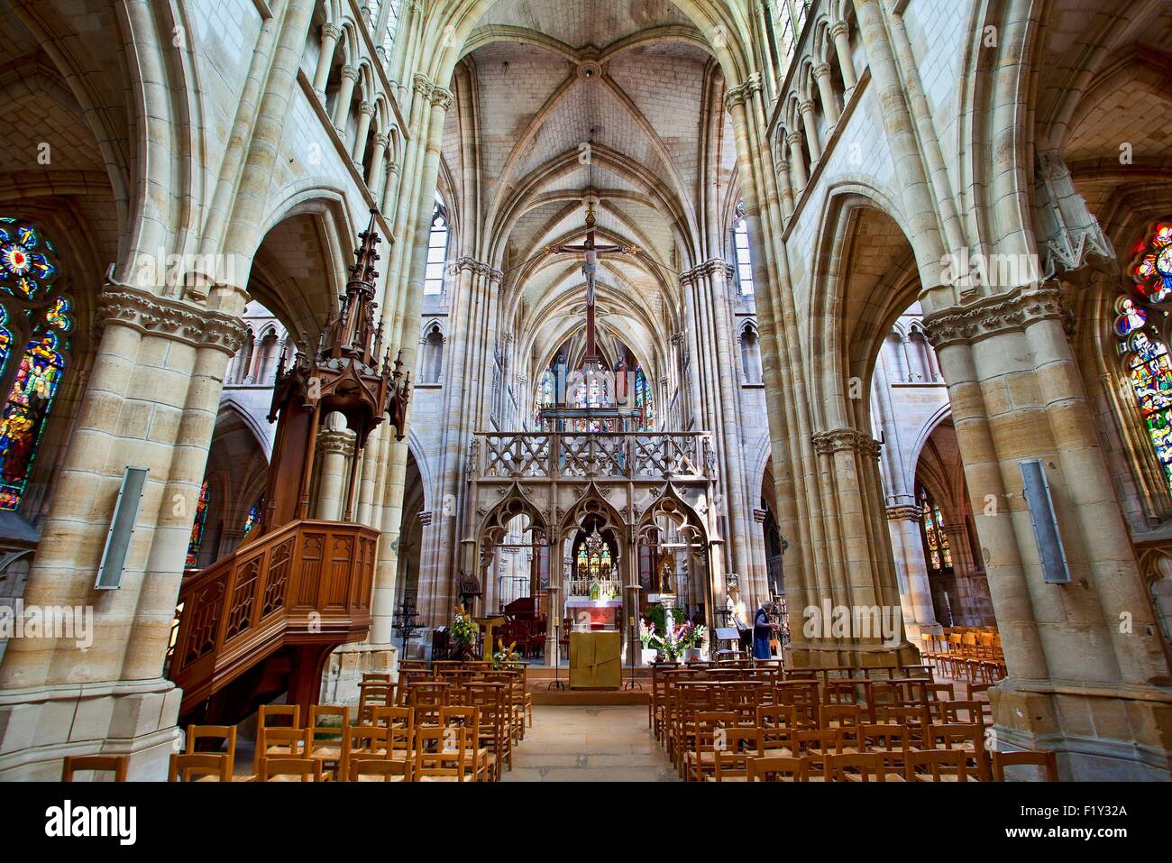 Frankreich, Marne, L'Epine, Zwischenstopp auf dem Weg von St. James als Weltkulturerbe der UNESCO, Notre-Dame-Basilika aufgeführt Stockfoto