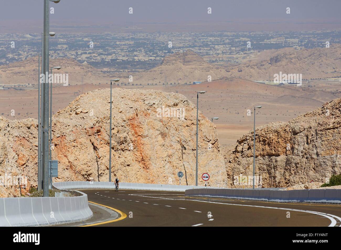 Vereinigte Arabische Emirate, Dubai, Al Ain von Jebel Hafeet Stockfoto