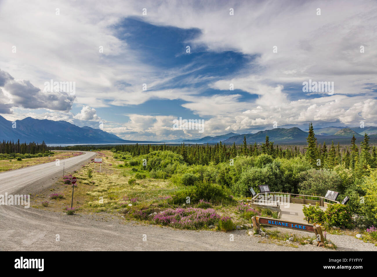 Kanada, Yukon, Alaska Highway, Burwash Landing Stockfoto