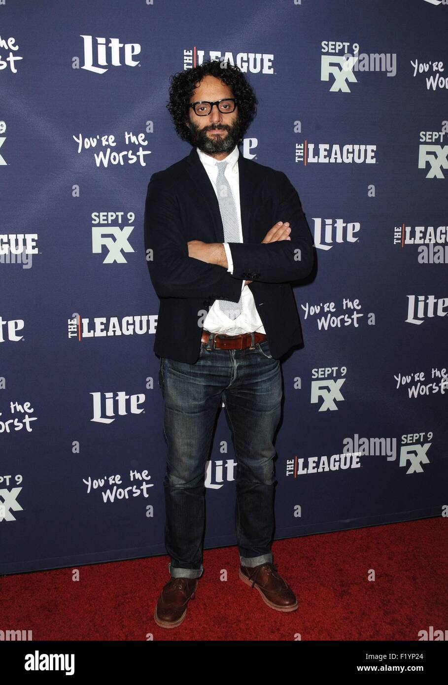 Los Angeles, CA, USA. 8. Sep, 2015. Jason Mantzoukas bei der Ankunft für SIE sind die SCHLECHTESTEN Saison Premiere am FXX, Paramount Studios, Los Angeles, CA 8. September 2015. Bildnachweis: Dee Cercone/Everett Collection/Alamy Live-Nachrichten Stockfoto