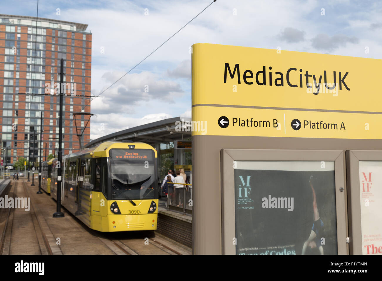MediaCityUK Tram-Station in Salford Quays, Manchester, England. UK Stockfoto