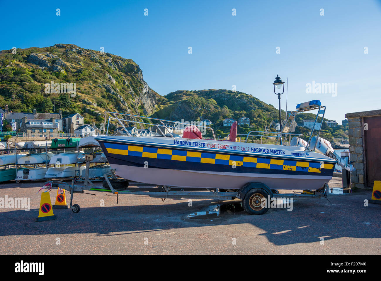Die Hafenmeister Powercat Twin engined Schnellboot bei Barmouth Gwynedd Wales UK Stockfoto