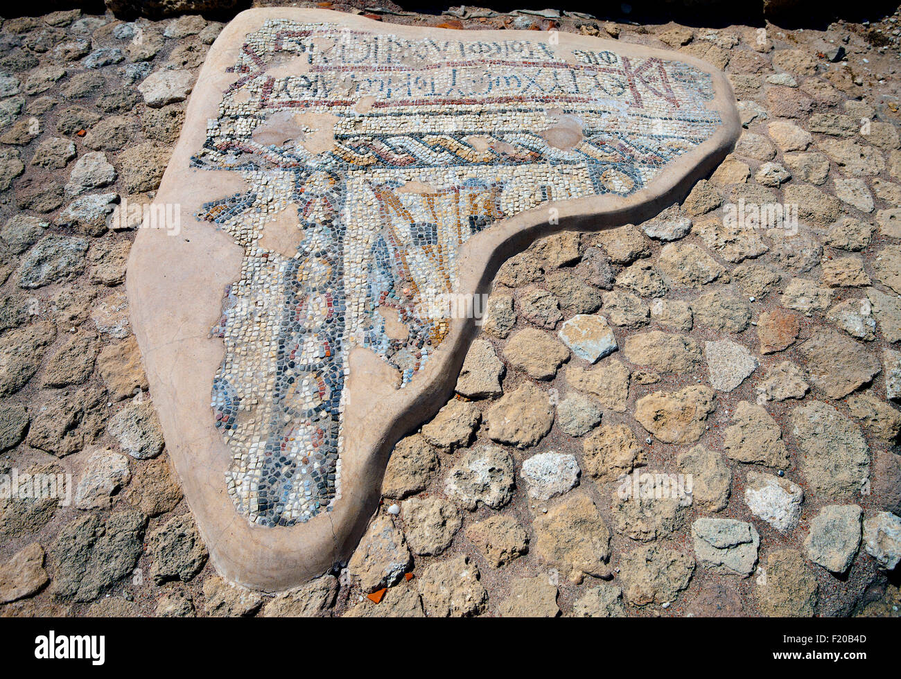 Großes Fragment des alten byzantinischen Mosaiken in Caesarea National Park, Israel Stockfoto