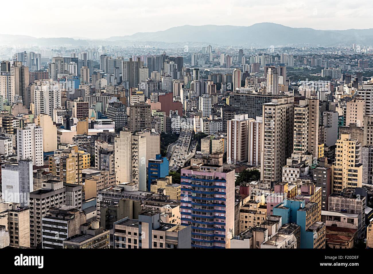 Blick auf überfüllten Stadt Wolkenkratzer, Sao Paulo, Brasilien Stockfoto