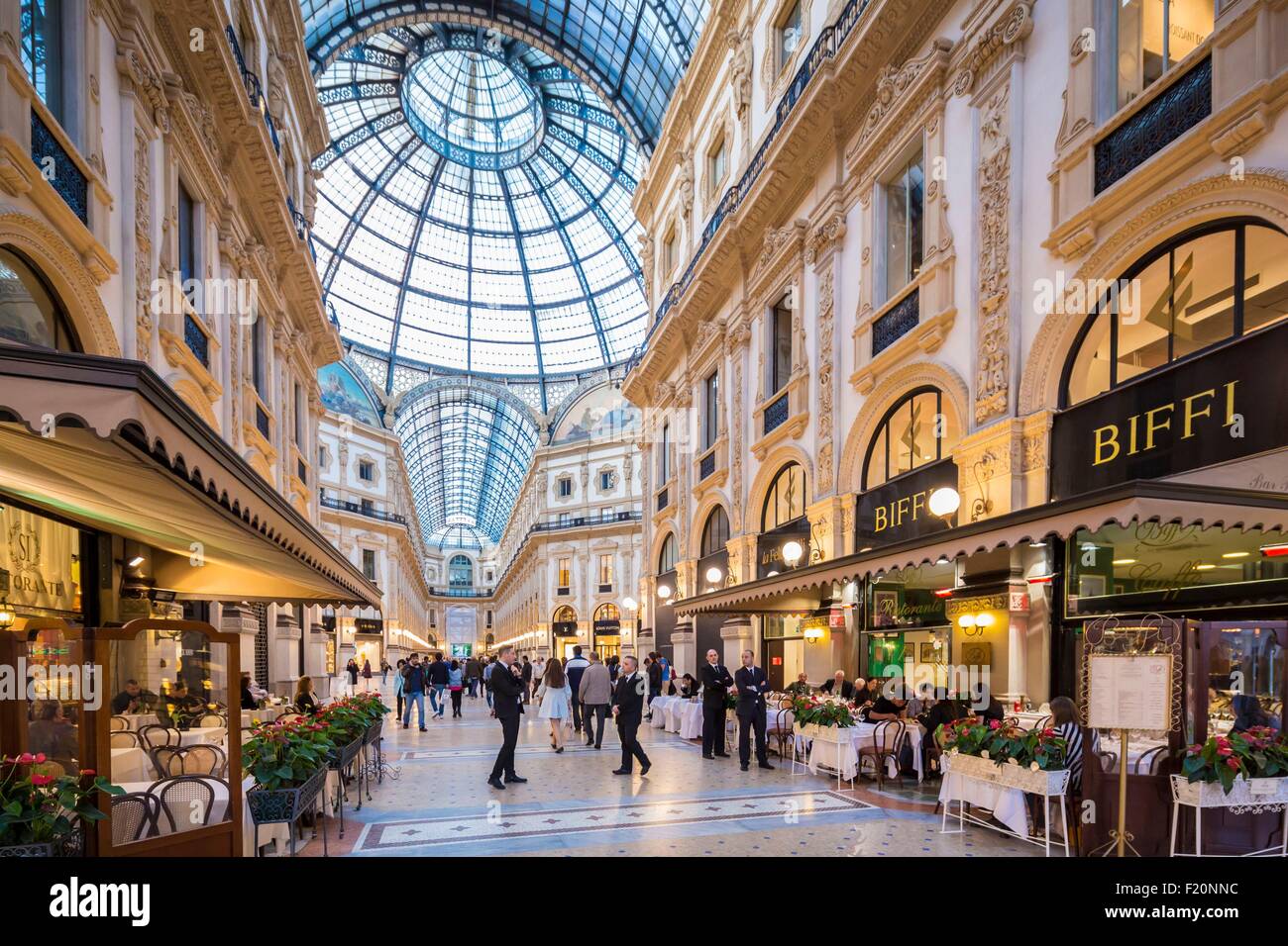 Italien, Lombardei, Mailand, Galerie Vittorio Emmanuel II, Einkaufspassage, erbaut im 19. Jahrhundert von Giuseppe Mengoni Stockfoto