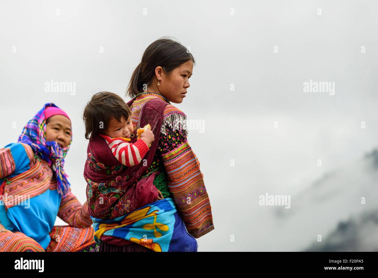Vietnam, können Cau, Wochenmarkt für Stammes-Leute Blume Hmong ethnische Gruppe Stockfoto