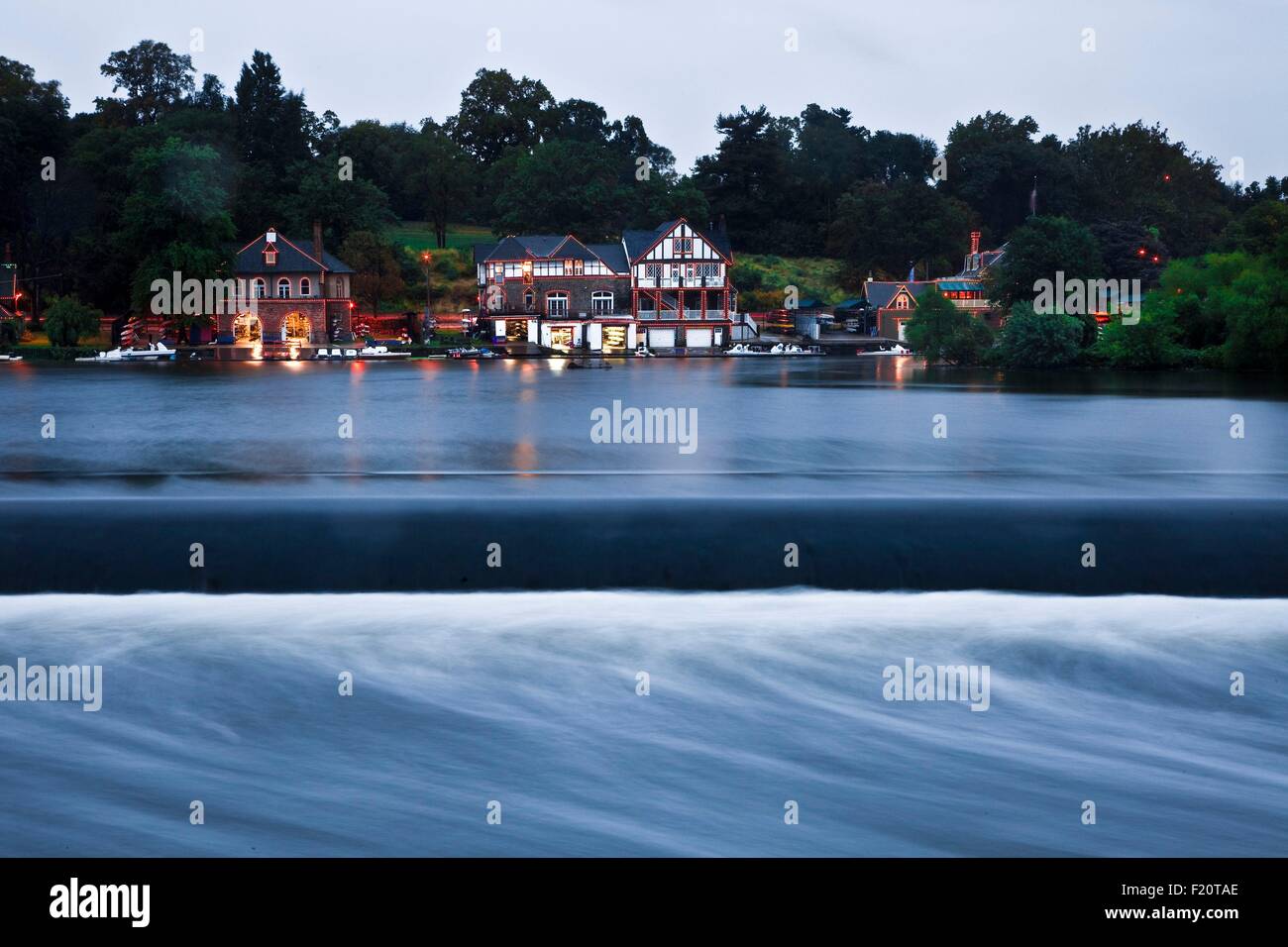 USA, Pennsylvania, Philadelphia, Boathouse Row Schuylkill River Stockfoto