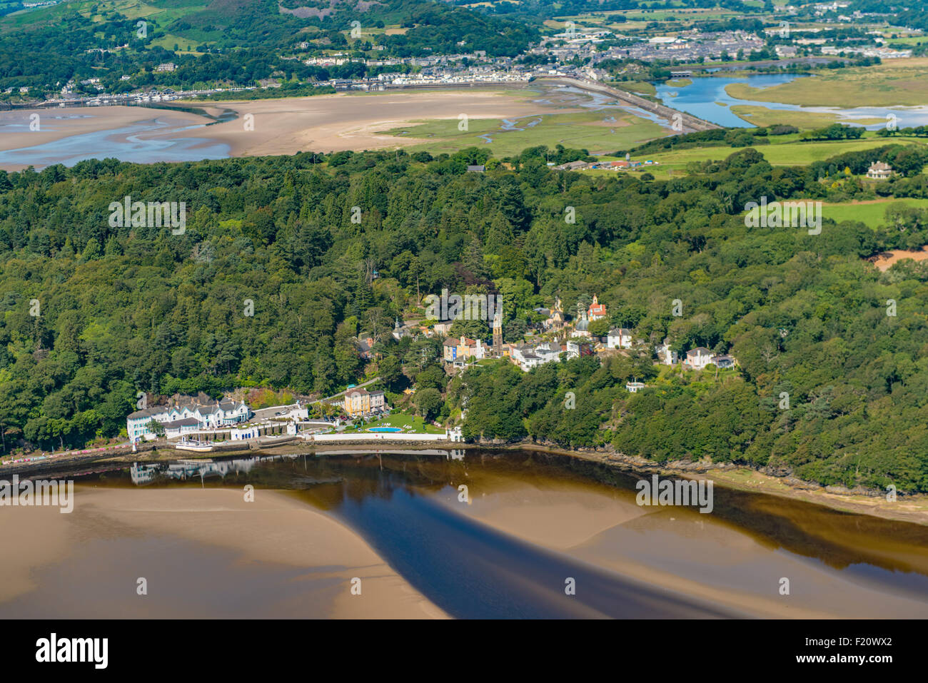 Luftaufnahmen, Portmeirion Dorf 1. August 2015 PHILLIP ROBERTS Stockfoto