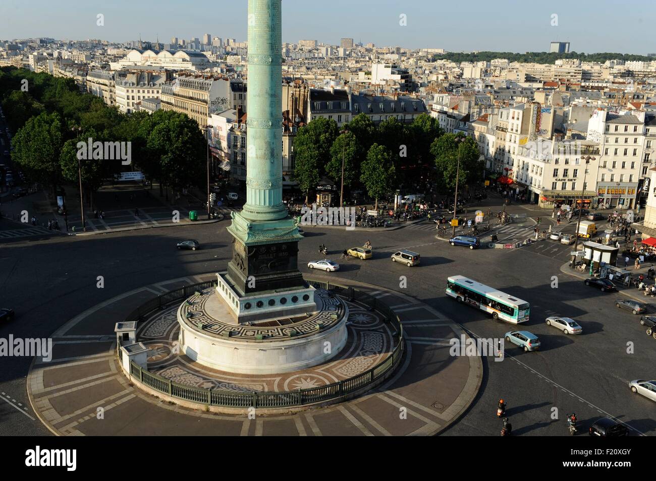 Frankreich, Paris, Place De La Bastille ist ein Ort in Paris, ein symbolischer Ort der französischen Revolution, wo die alte Festung der Bastille zwischen (Luftbild), den 14. Juli 1789 zerstört wurde Stockfoto