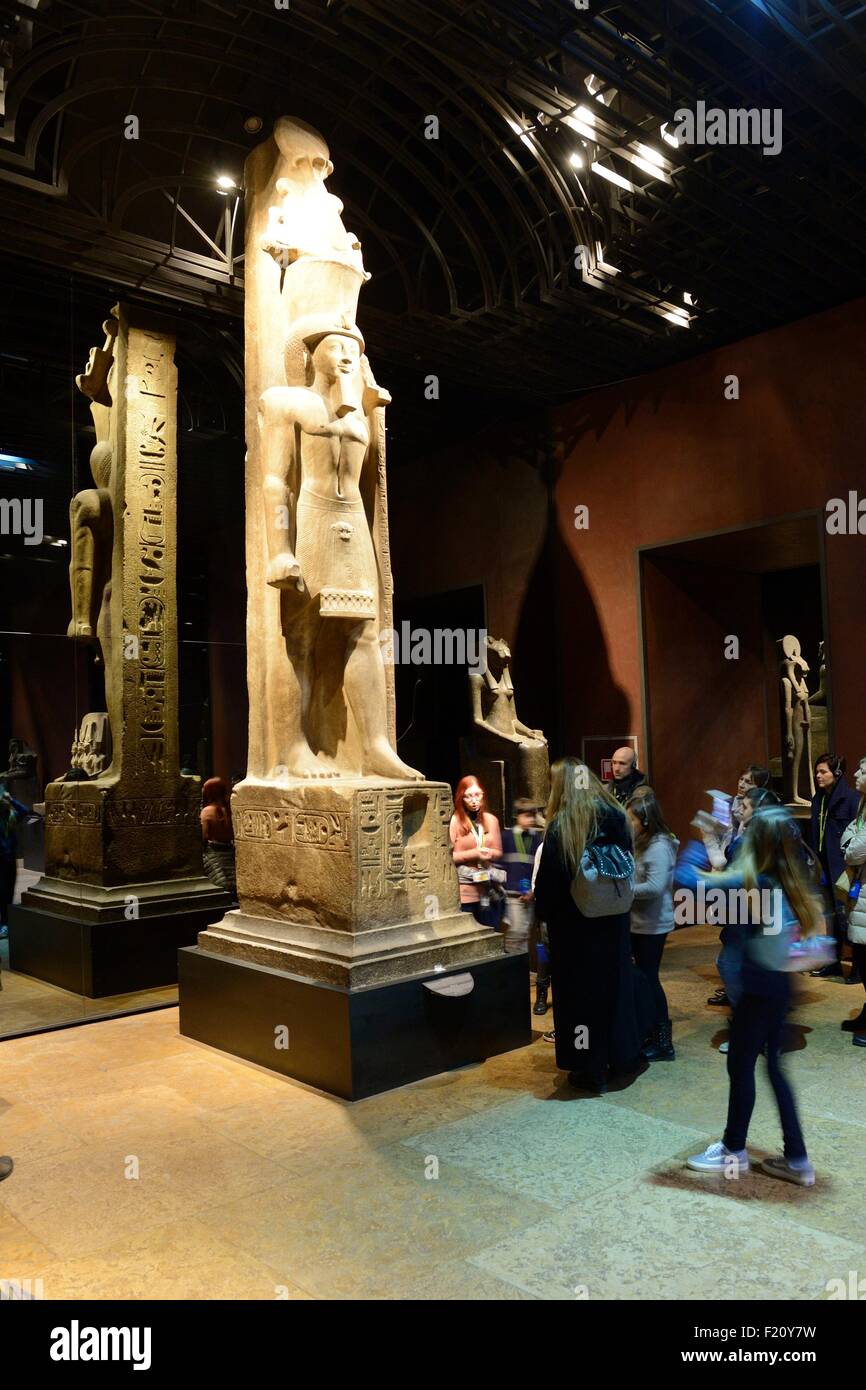 Italien, Piemont, Turin, Ägyptisches Museum, Halle monumentalen Statuen Stockfoto