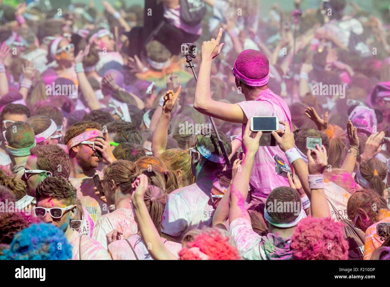 Frankreich, Paris, The Color Run ist der bunteste 5 km Rennen der Welt 19.04.2015 Stockfoto