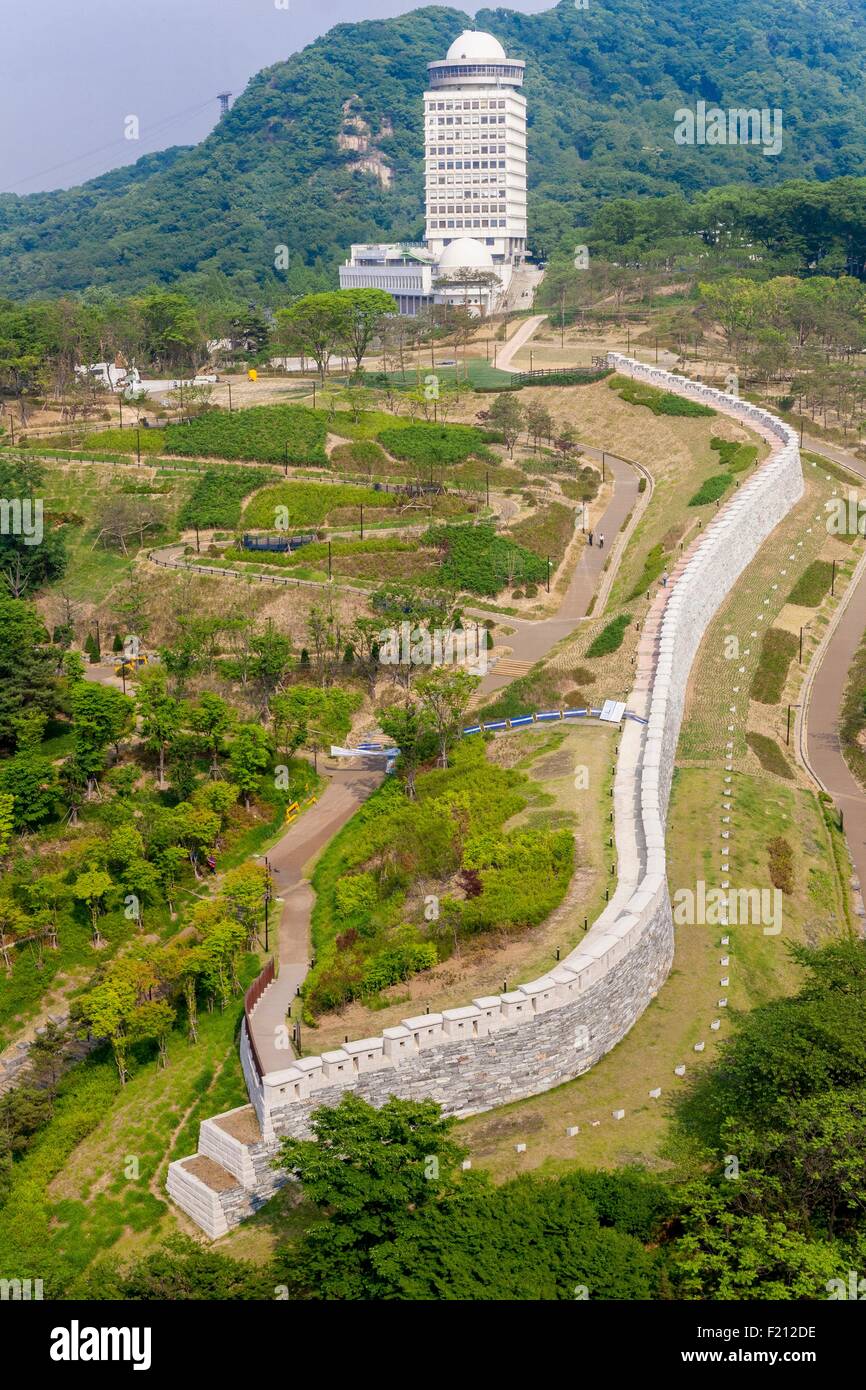 Südkorea, Seoul, Jung-gu, Namsan Park, einem öffentlichen Park befindet sich im Mount Mongmyeokde (262 m) Stockfoto